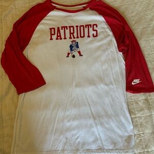 Nike Patriots 3/4 Sleeve Shirt